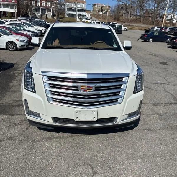 Used 2017 Cadillac Escalade Platinum AWD/4WD image 14