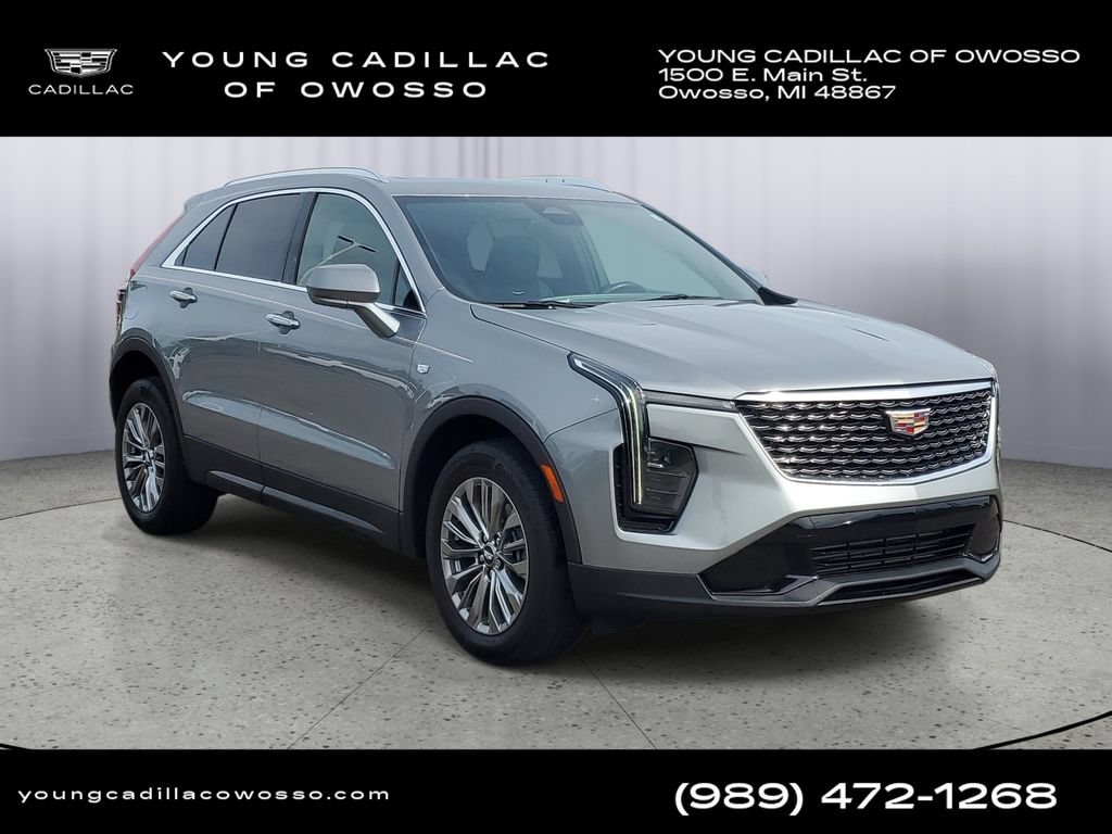 Used 2024 Cadillac XT4 Premium Luxury w/ Cold Weather Package AWD/4WD image 2
