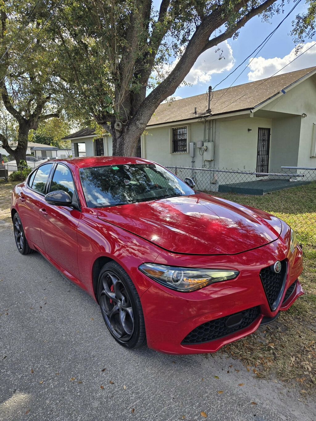 Used 2019 Alfa Romeo Giulia AWD w/ Quick Order Package 22J Sport image 9