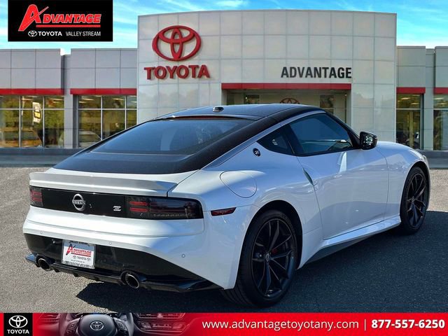 Used 2024 Nissan Z Performance w/ Floor Mat Package RWD image 7