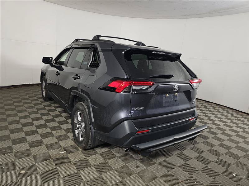 Used 2025 Toyota RAV4 LE AWD/4WD image 3
