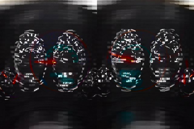 Used 2015 Jeep Wrangler Unlimited Sahara w/ Connectivity Group image 26