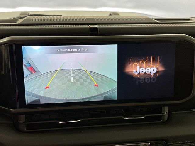 Used 2024 Jeep Wrangler Unlimited Sahara image 12