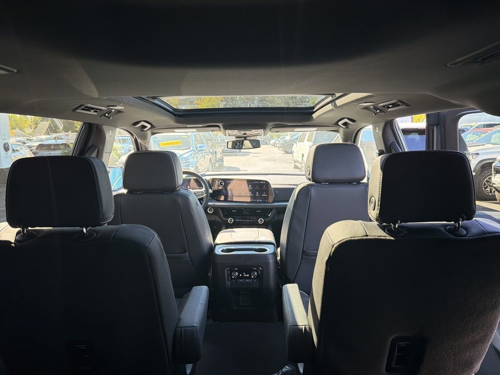 New 2026 Chevrolet Suburban Premier image 39