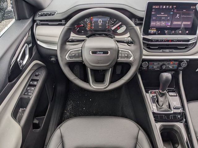 New 2025 Jeep Compass Limited w/ Sun & Sound Group image 12