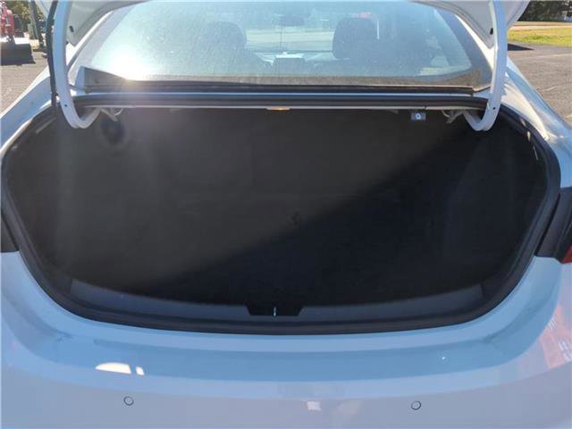 Used 2024 Chevrolet Malibu LT image 16