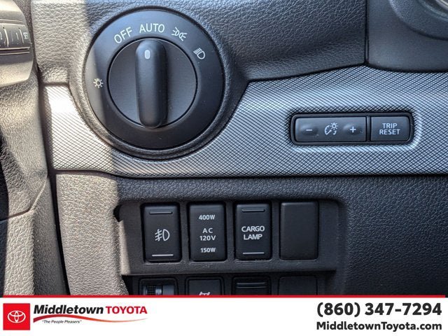 Used 2019 Nissan Titan PRO-4X w/ Pro-4x Convenience Package AWD/4WD image 18