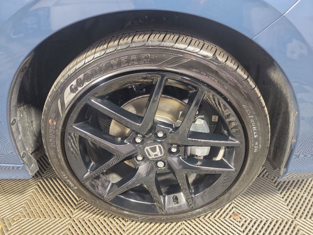 Certified 2025 Honda Civic Sport image 3