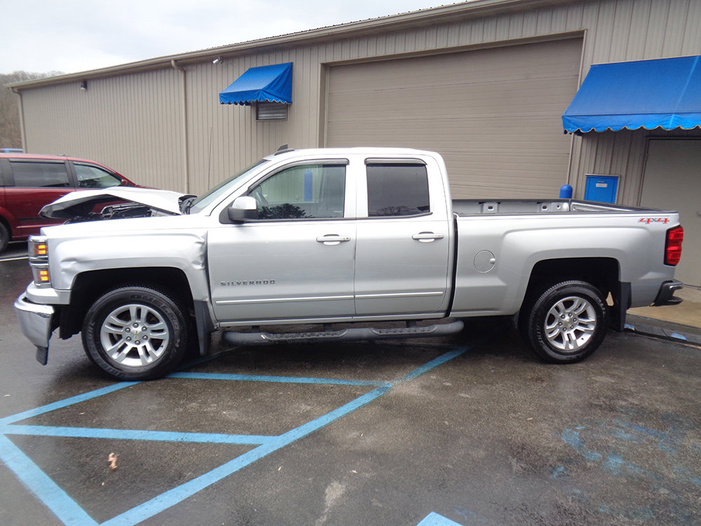 Used 2015 Chevrolet Silverado 1500 LT w/ All Star Edition AWD/4WD image 3