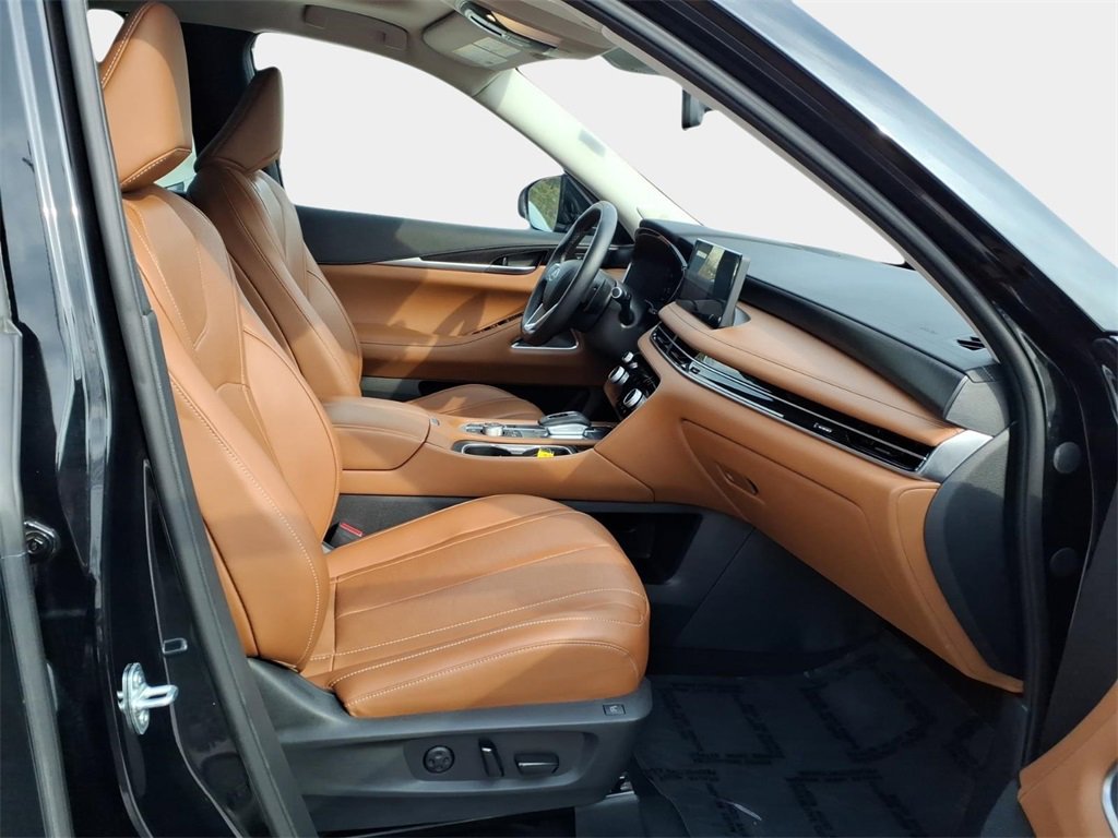 Used 2024 INFINITI QX60 Sensory image 15