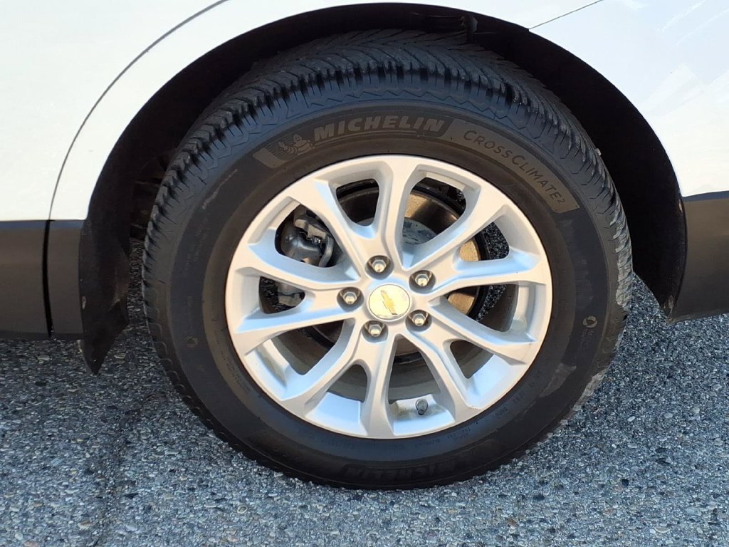 Used 2021 Chevrolet Equinox LS w/ LS Convenience Package AWD/4WD image 7