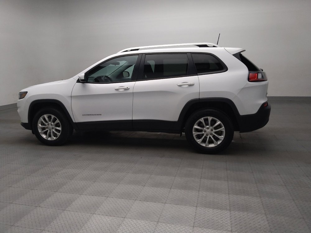 Used 2020 Jeep Cherokee Latitude w/ Cold Weather Group AWD/4WD image 3