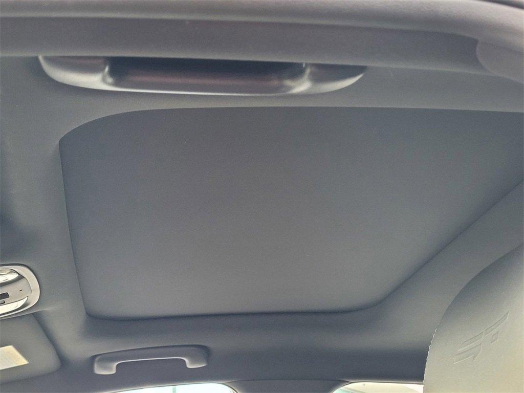 Used 2023 Kia Stinger GT2 image 13