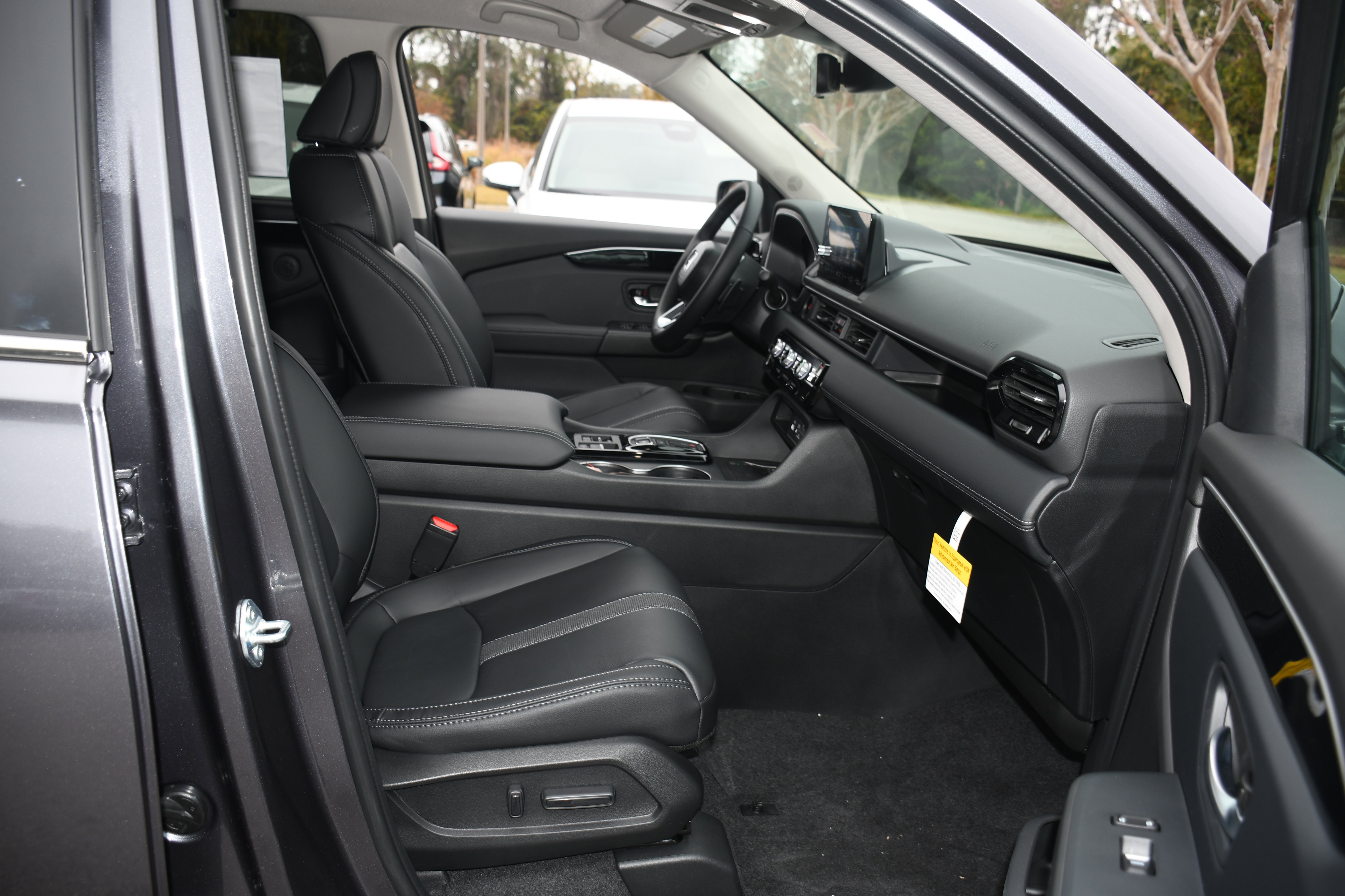 New 2025 Honda Pilot EX-L image 11