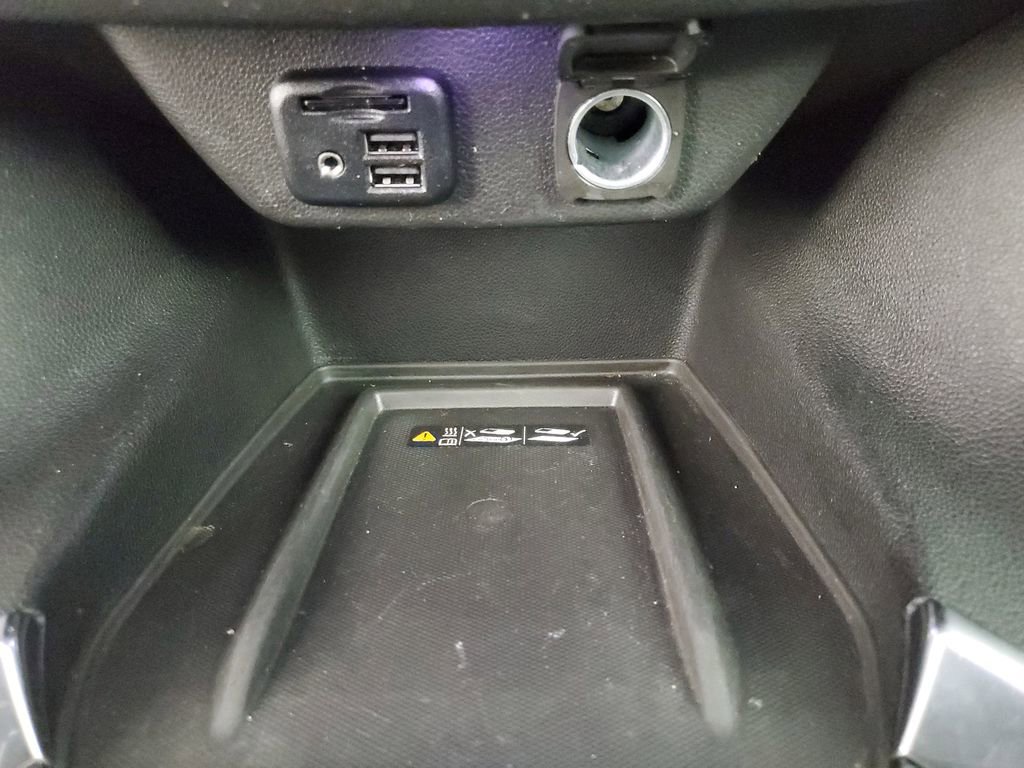 Used 2023 Chevrolet Traverse RS image 18