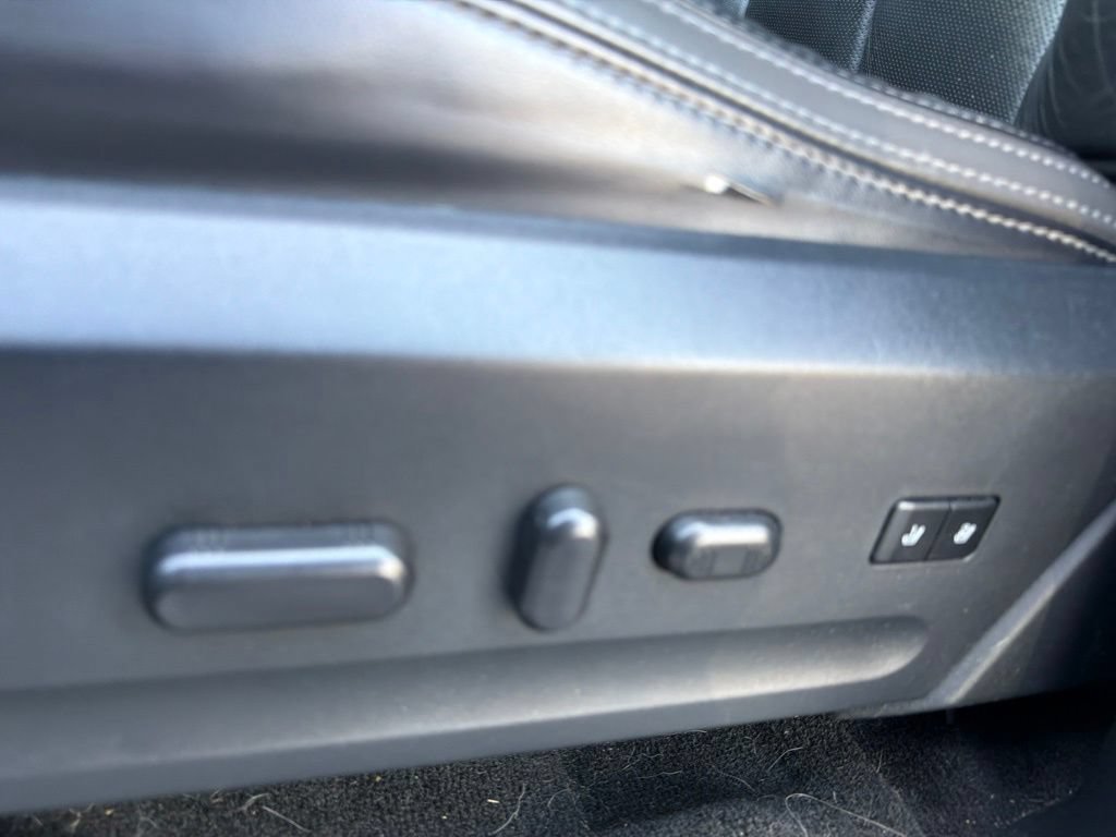 Used 2016 Ford Expedition Platinum AWD/4WD image 19