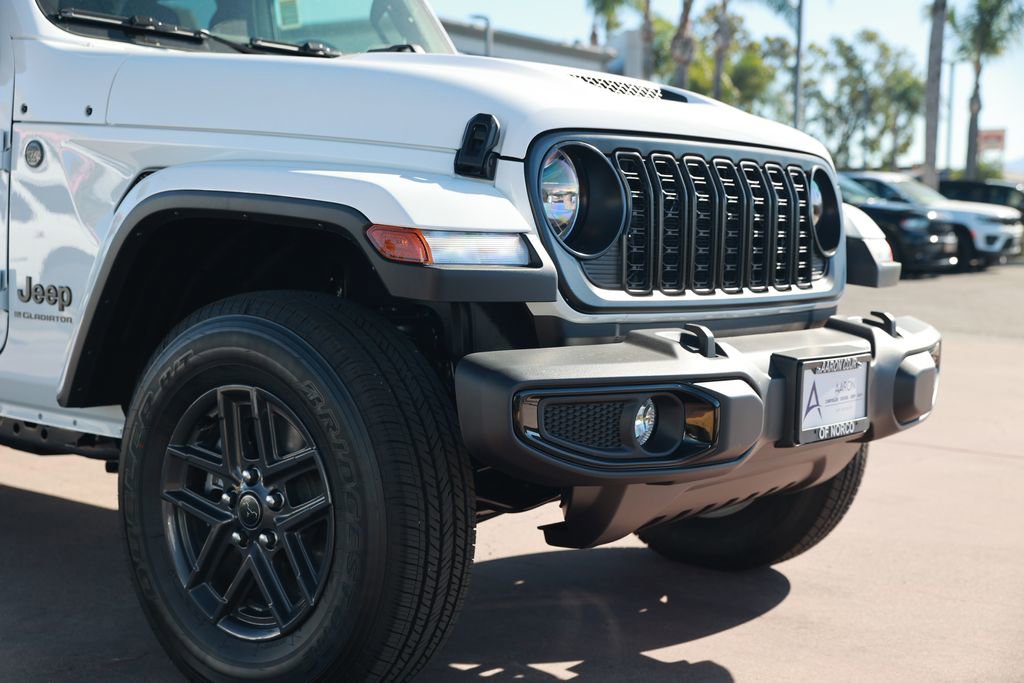 New 2026 Jeep Gladiator Sport AWD/4WD image 7