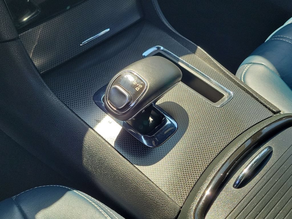Used 2014 Chrysler 300 S RWD image 16