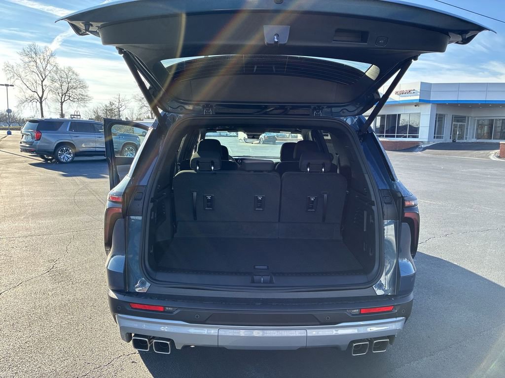 New 2026 Chevrolet Traverse LT w/ Sun and Wheel Package image 21