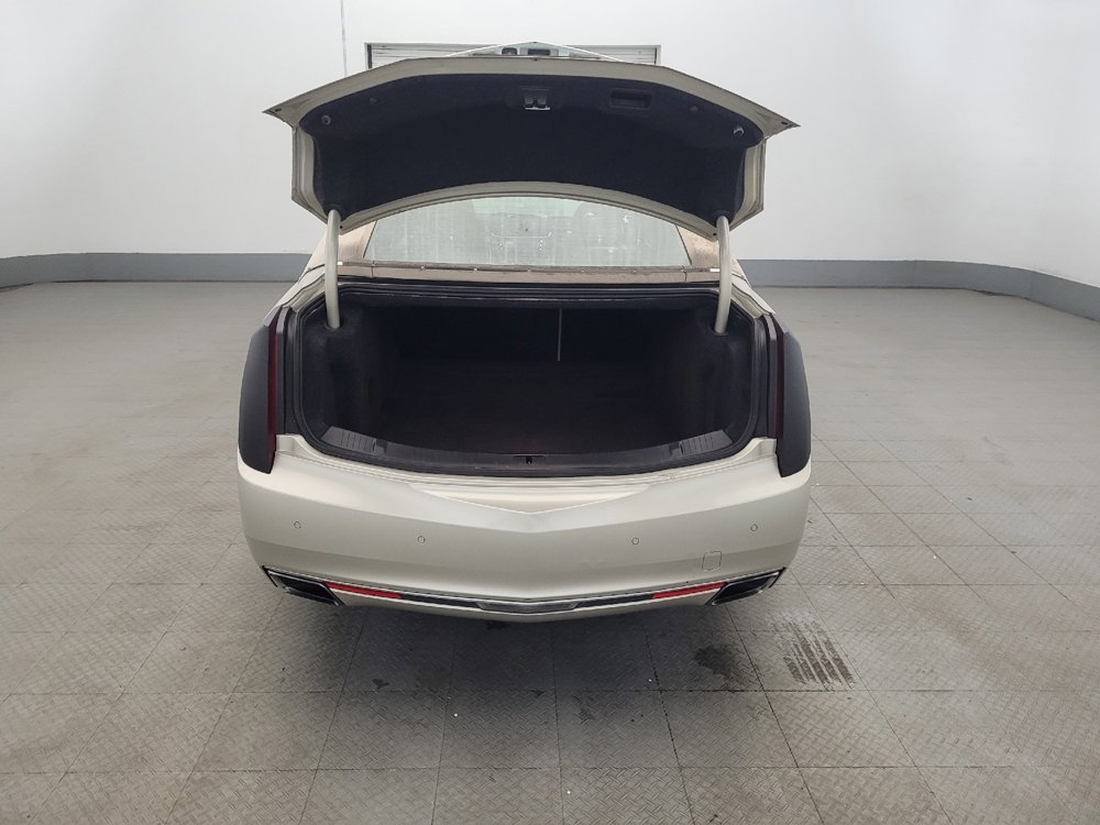 Used 2014 Cadillac XTS Luxury w/ Driver Awareness Package FWD image 29