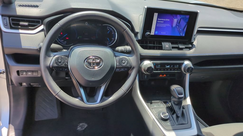 Used 2023 Toyota RAV4 SE AWD/4WD image 16