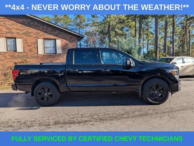 Used 2023 Nissan Titan SV w/ SV Convenience Package image 2
