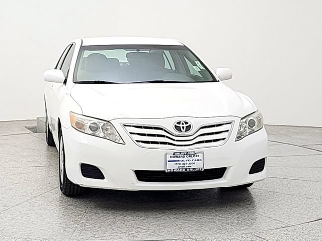 Used 2011 Toyota Camry LE FWD image 2