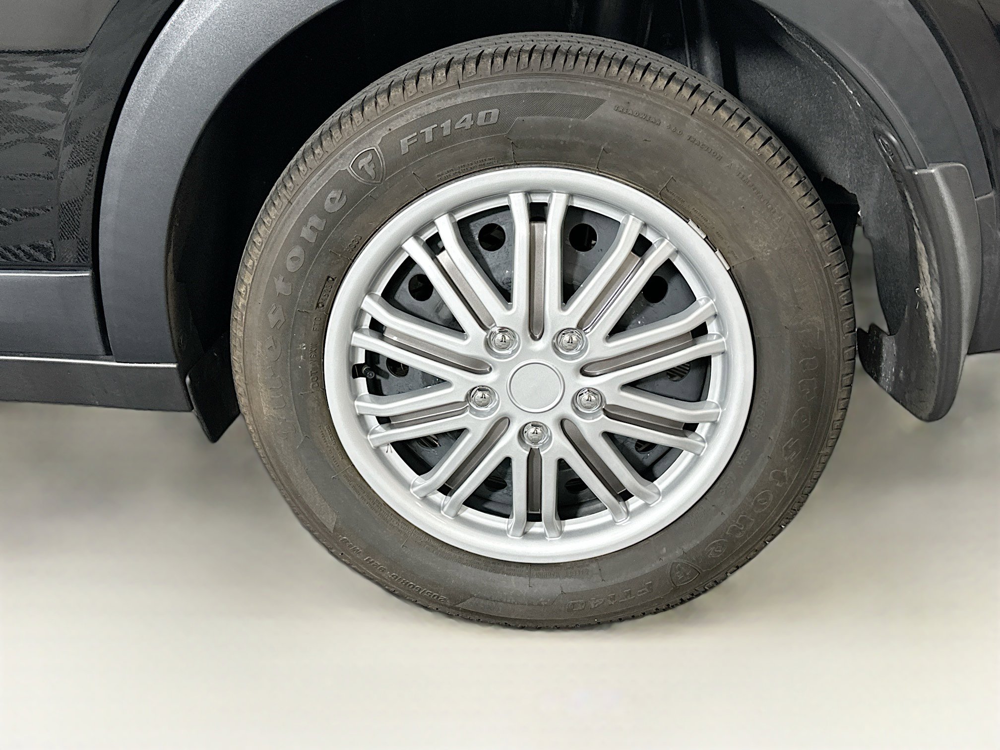 Used 2024 Nissan Kicks S FWD image 11