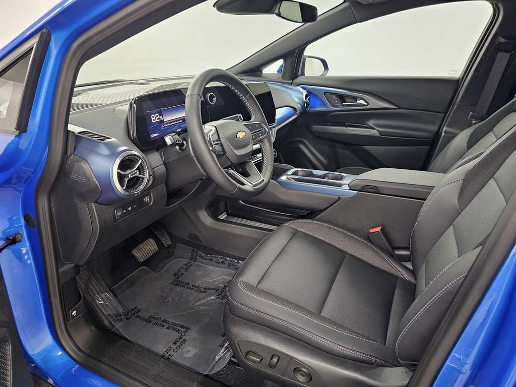Used 2024 Chevrolet Equinox EV LT FWD image 14