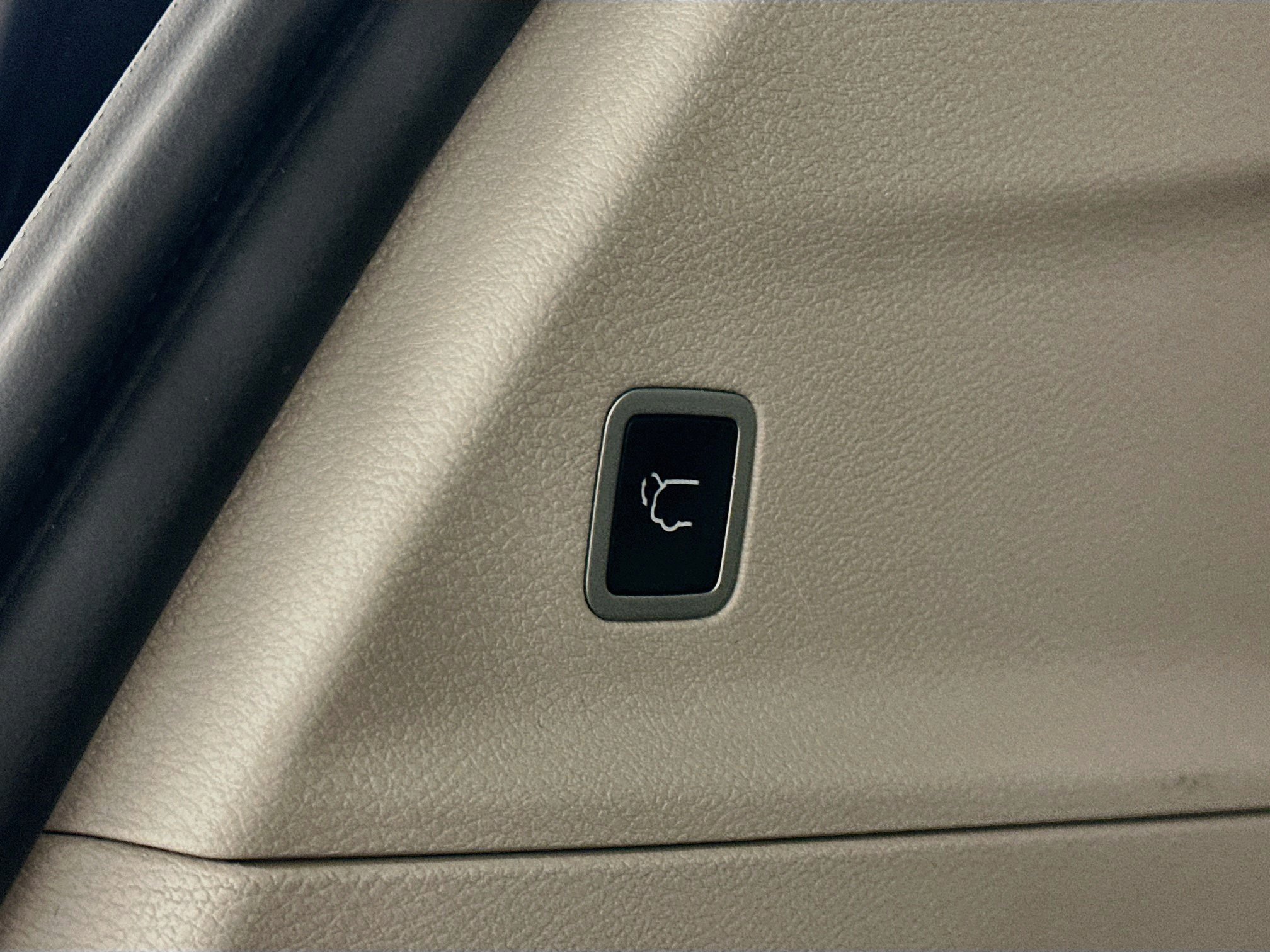 Used 2023 Chrysler Pacifica Touring-L FWD image 31