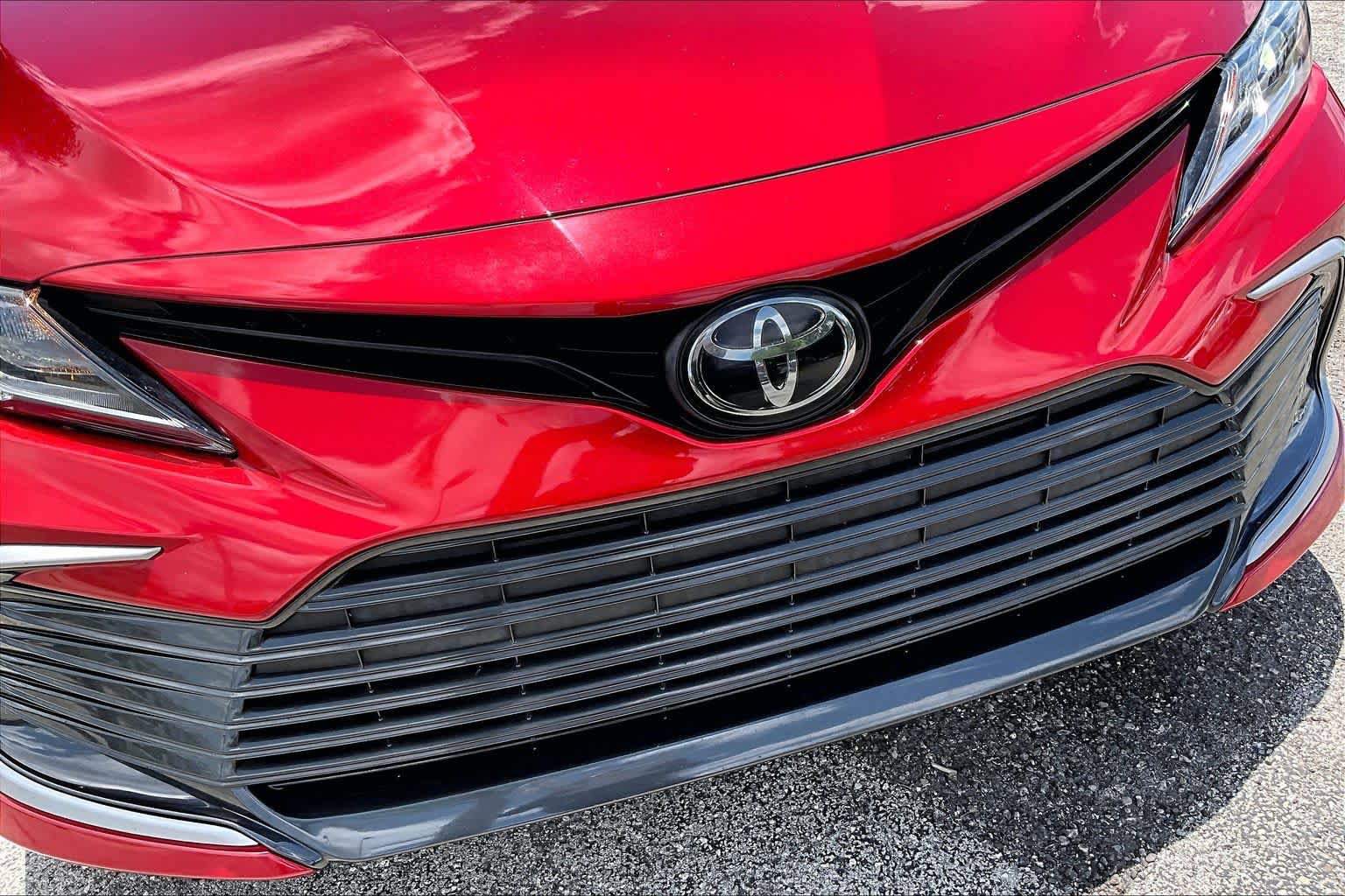 Used 2023 Toyota Camry LE FWD image 30