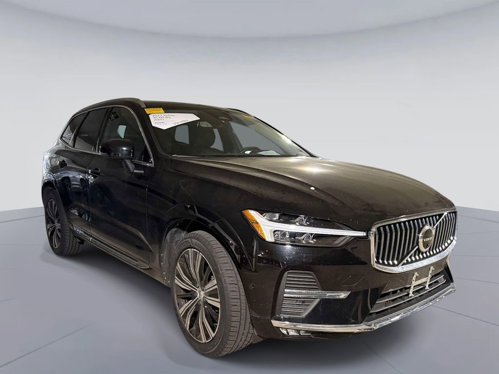 Used 2023 Volvo XC60 B5 Plus w/ Climate Package AWD/4WD image 3