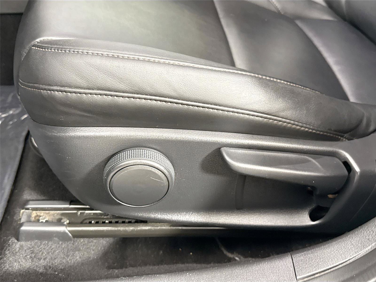 Used 2019 MAZDA MAZDA3 AWD Hatchback image 31