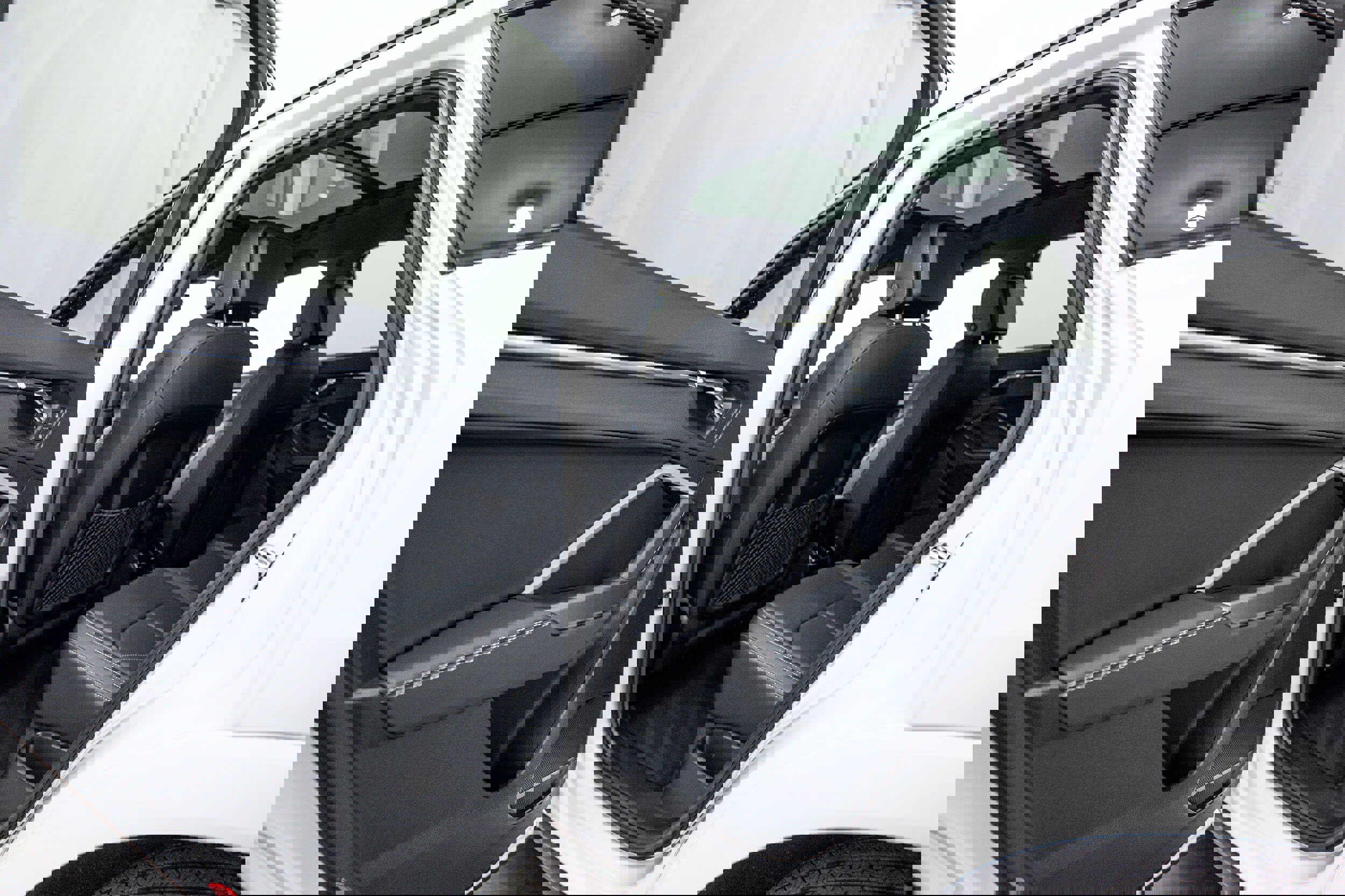 Used 2025 Audi Q3 2.0T Premium w/ Convenience Package image 17