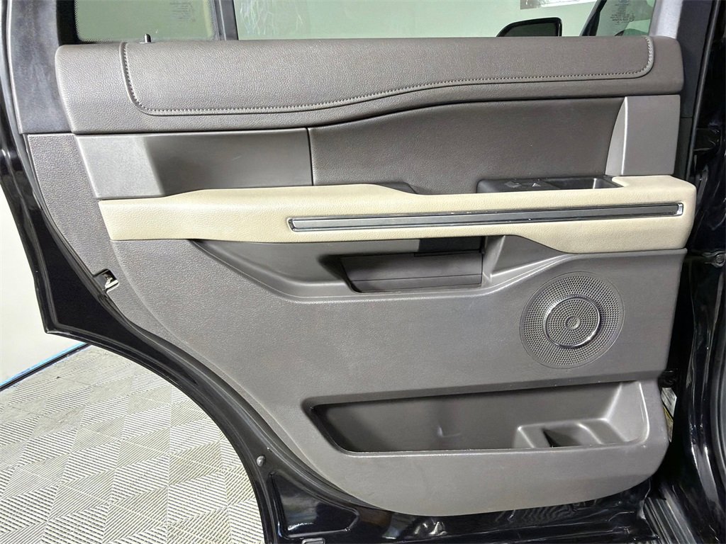 Used 2020 Ford Expedition XLT w/ Equipment Group 202A image 23