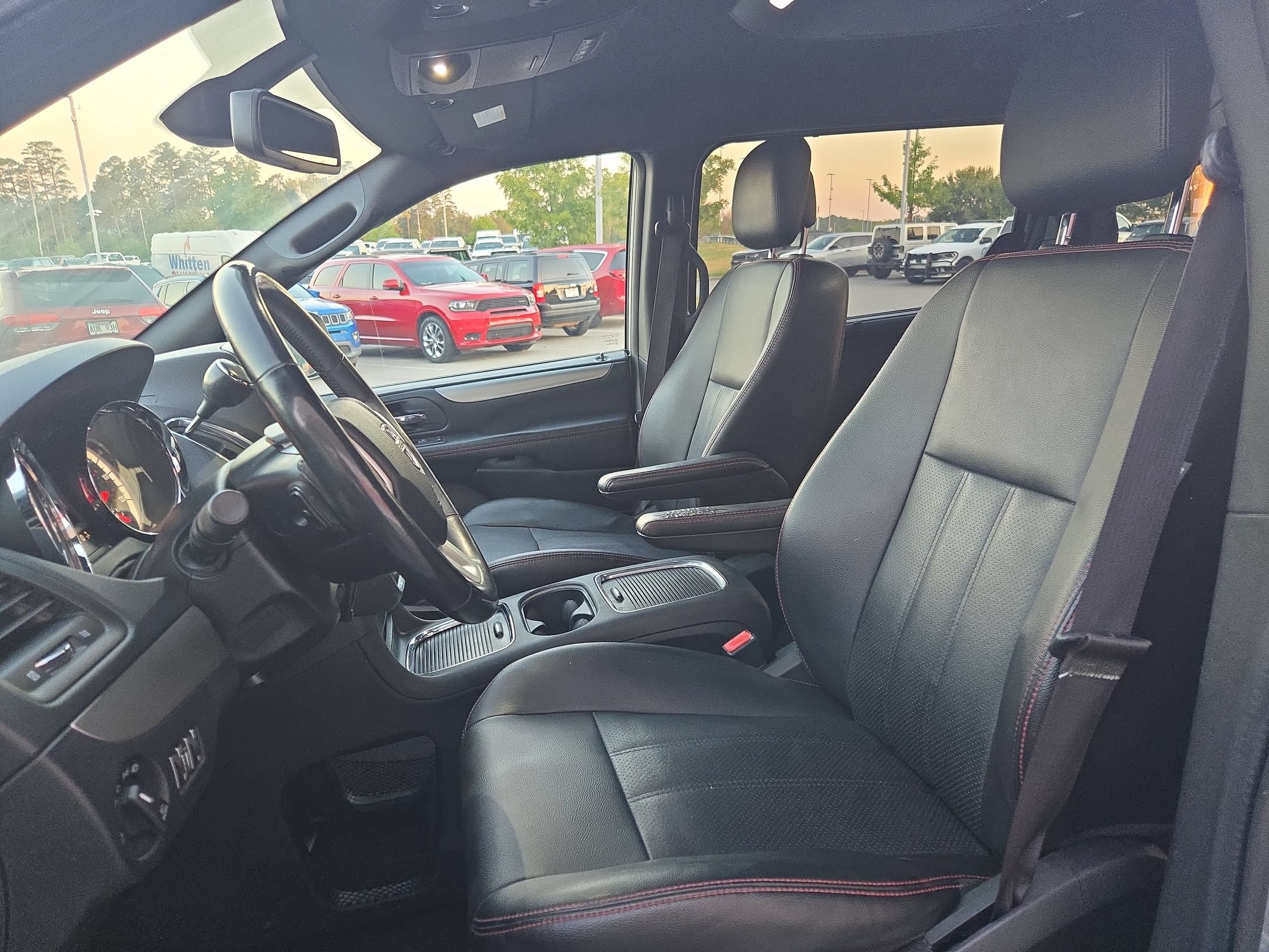 Used 2019 Dodge Grand Caravan GT FWD image 24