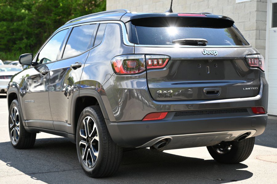 Used 2023 Jeep Compass Limited w/ Sun and Sound Group AWD/4WD image 4