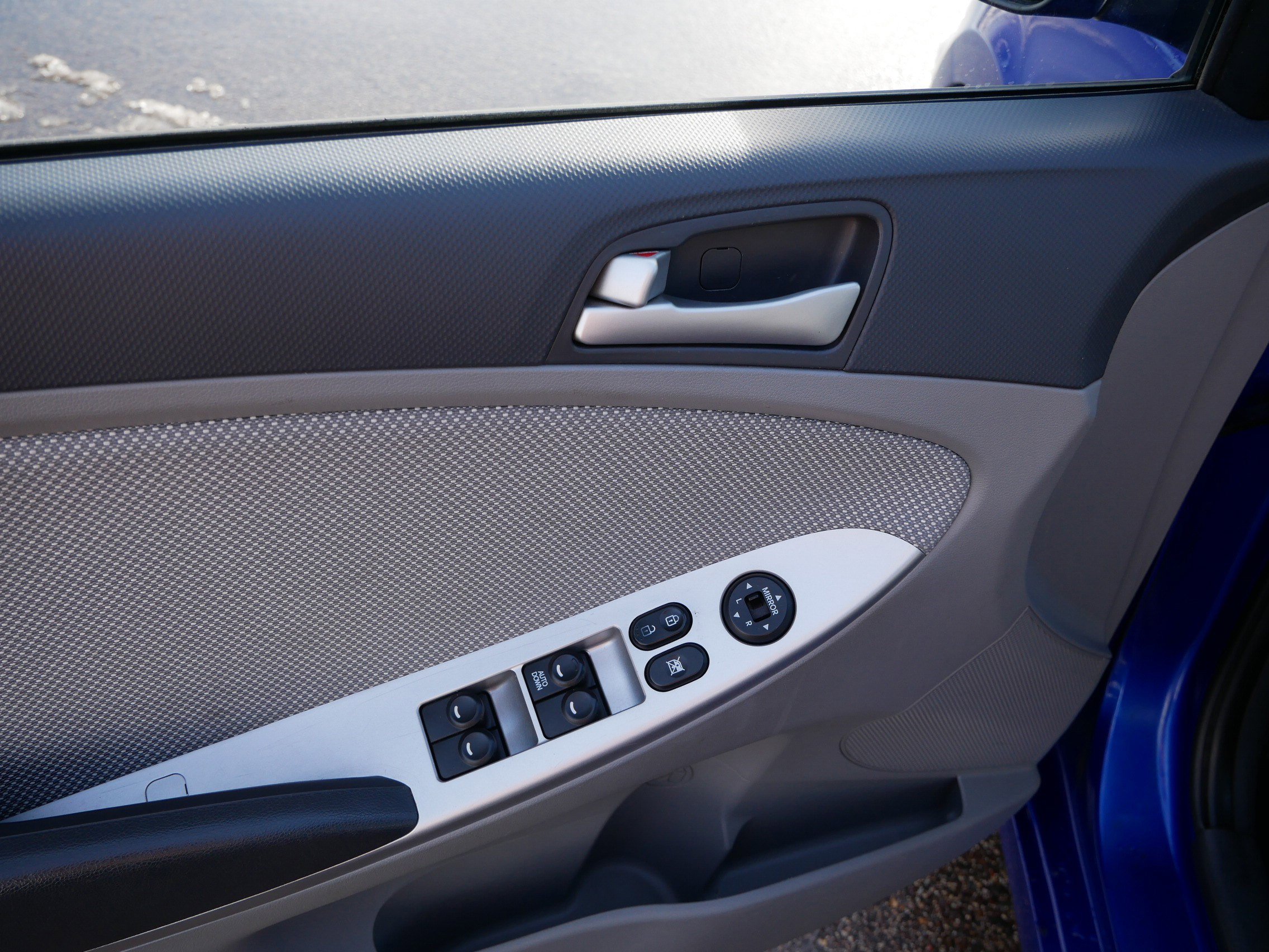 Used 2013 Hyundai Accent GLS image 18