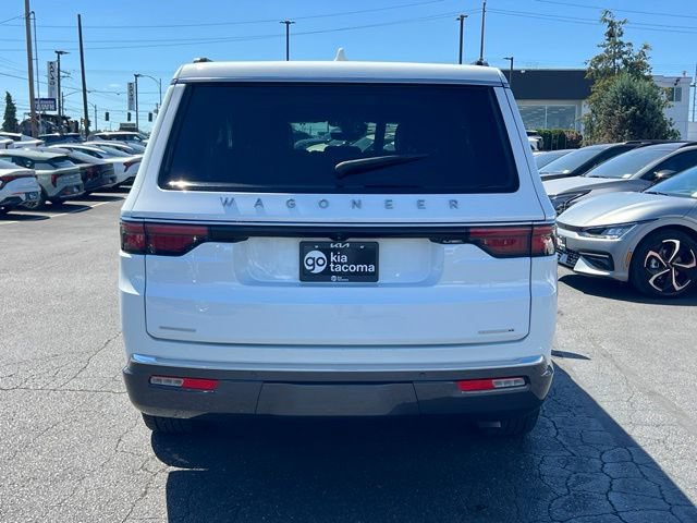 Used 2022 Jeep Wagoneer Series II AWD/4WD image 6