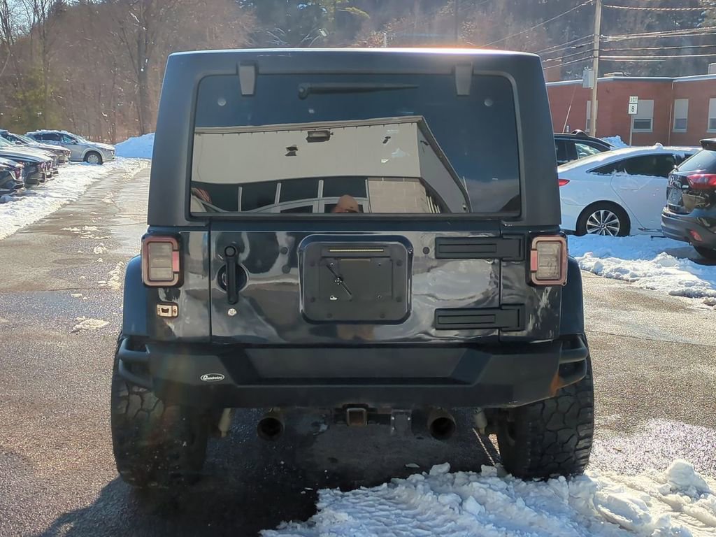 Used 2016 Jeep Wrangler Unlimited Sahara w/ Dual Top Group image 5