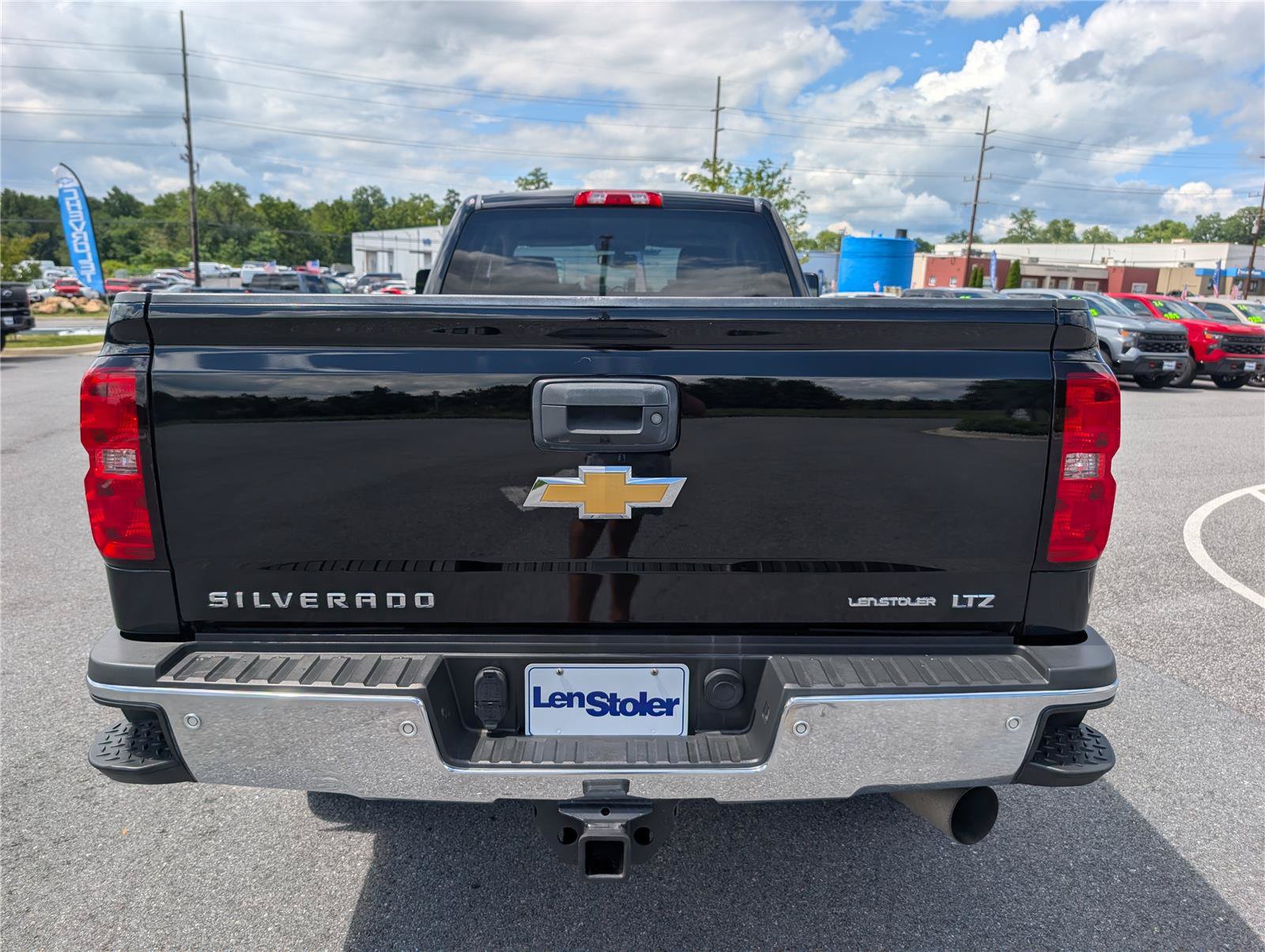 Used 2015 Chevrolet Silverado 3500 LTZ w/ LTZ Plus Package AWD/4WD image 4