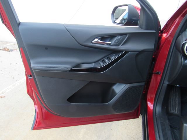 Used 2026 Chevrolet Equinox LT image 13