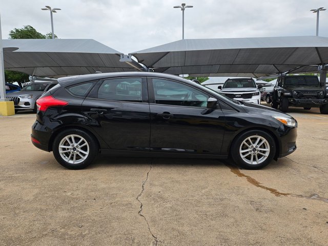 Used 2018 Ford Focus SE FWD image 4