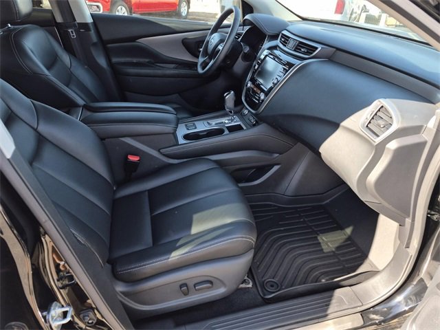 Used 2024 Nissan Murano SV w/ SV Midnight Edition Package image 10