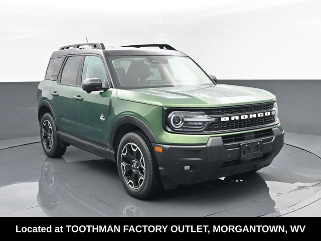 Used 2025 Ford Bronco Sport Outer Banks w/ Outer Banks Tech Package+ AWD/4WD image 3