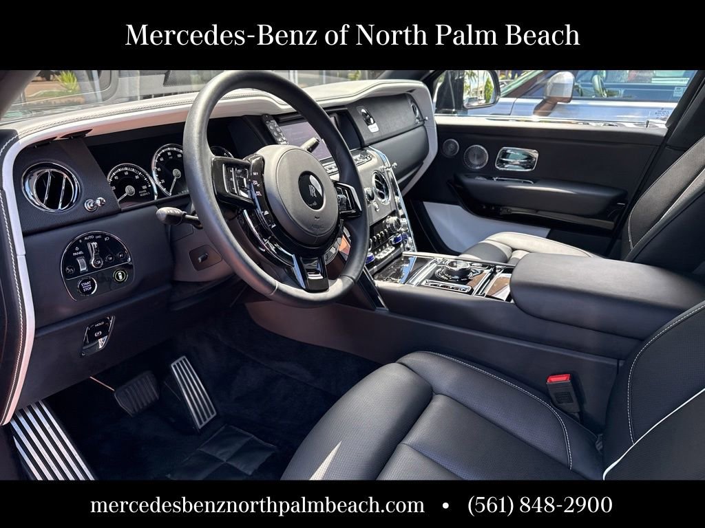 Used 2020 Rolls-Royce Cullinan AWD/4WD image 3
