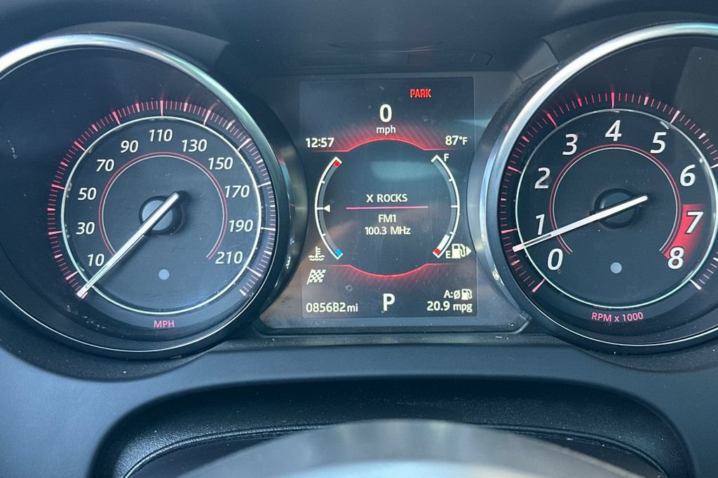 Used 2017 Jaguar F-TYPE R AWD/4WD image 23