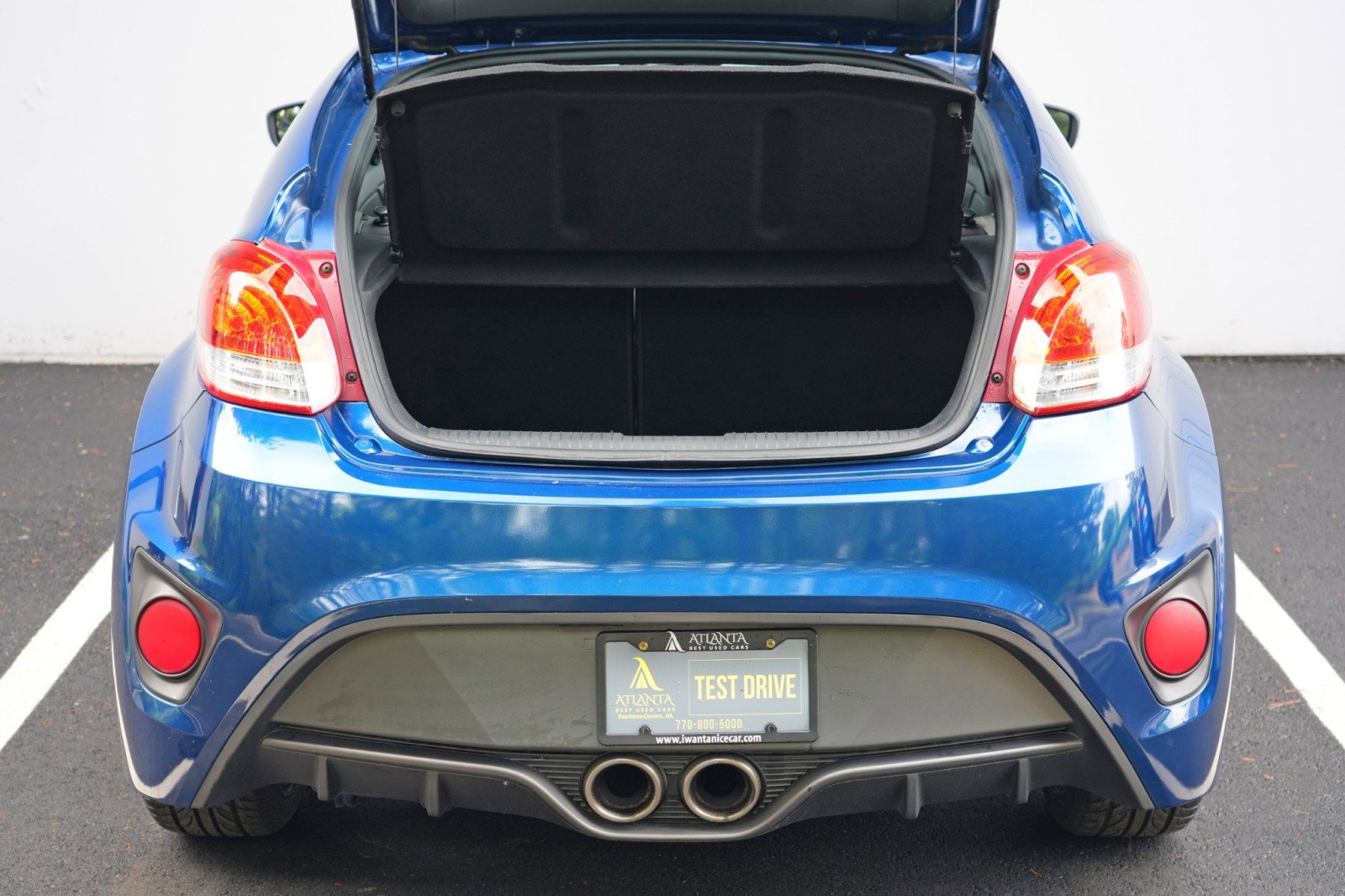 Used 2016 Hyundai Veloster Turbo FWD image 9