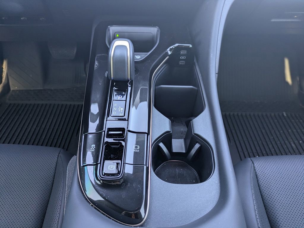 Used 2026 Toyota Crown Platinum image 18