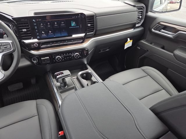 New 2026 Chevrolet Silverado 1500 RST w/ Dark Appearance Package AWD/4WD image 29